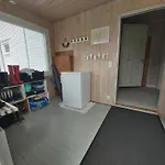 In A Big Wooden Home, Séjour chez l'habitant *