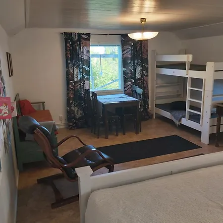 Quarto em Acomodações Particulares In A Big Wooden Home, Muonio