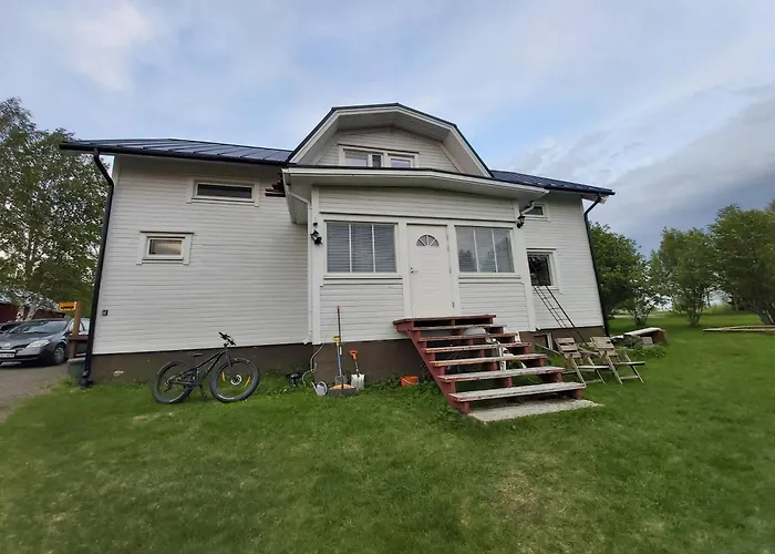 In A Big Wooden Home, 民宿 穆奥尼奥