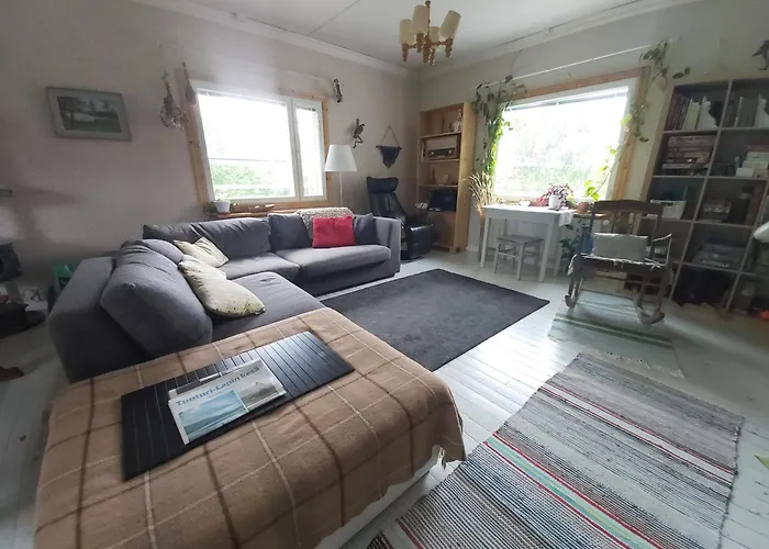 In A Big Wooden Home, 穆奥尼奥