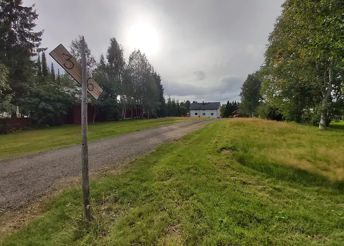 In A Big Wooden Home, Accommodatie bij particulieren